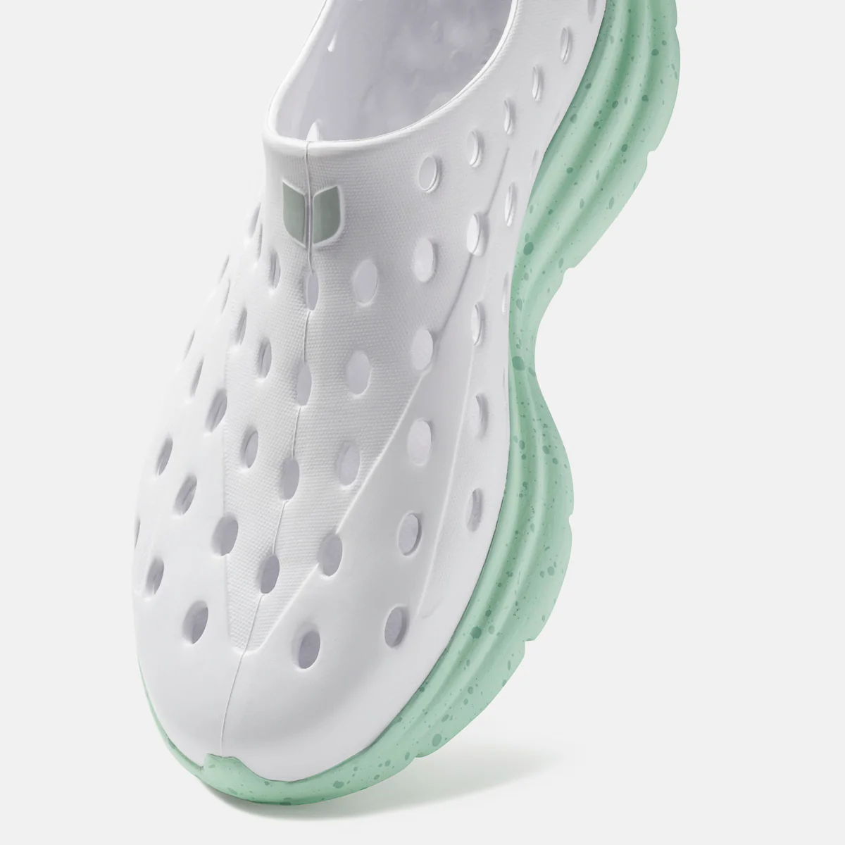 Revive - White / Spring - Image 5